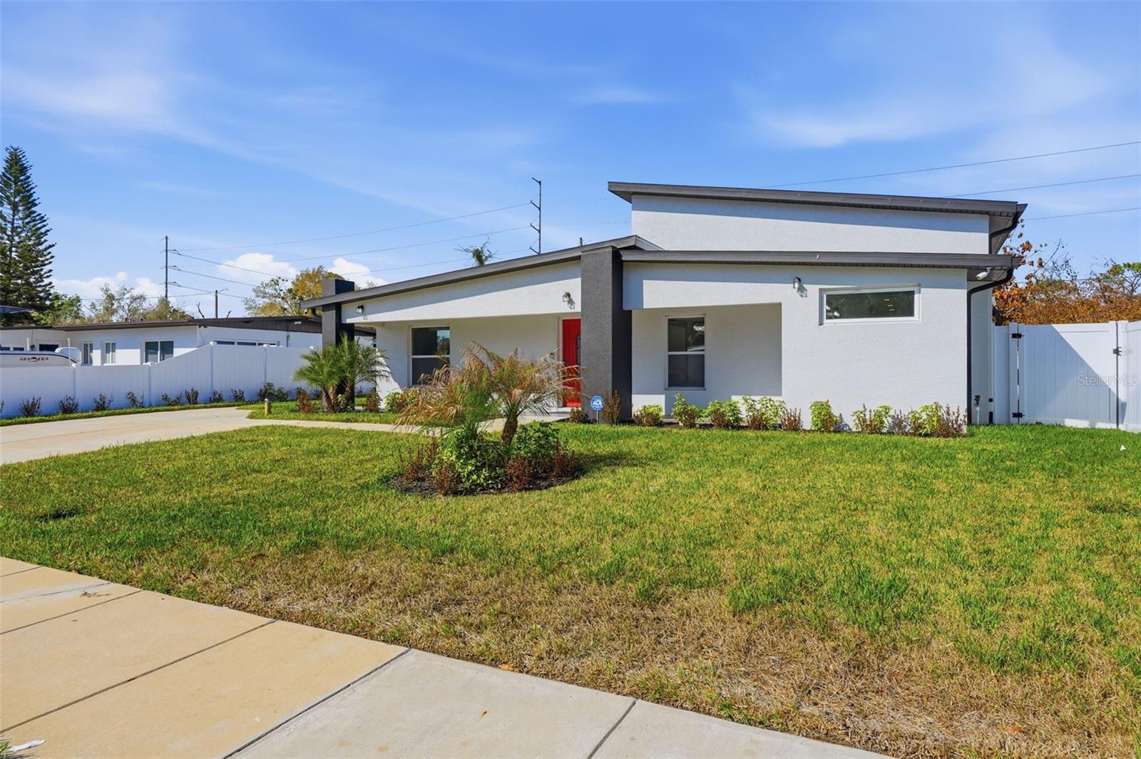 Image 2 of 50 For 10104 Dartmouth Avenue