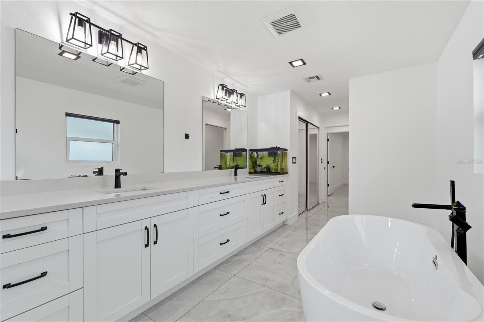 Image 30 of 50 For 10104 Dartmouth Avenue