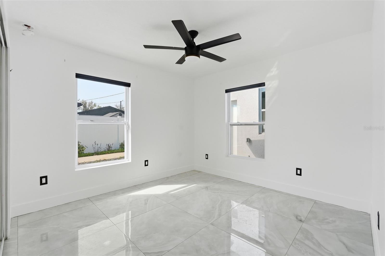 Image 33 of 50 For 10104 Dartmouth Avenue