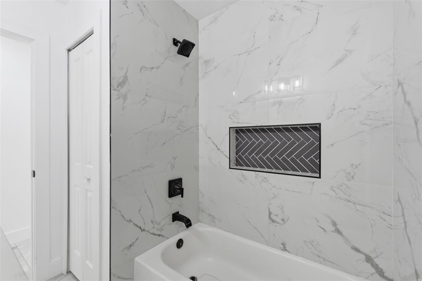 Image 37 of 50 For 10104 Dartmouth Avenue