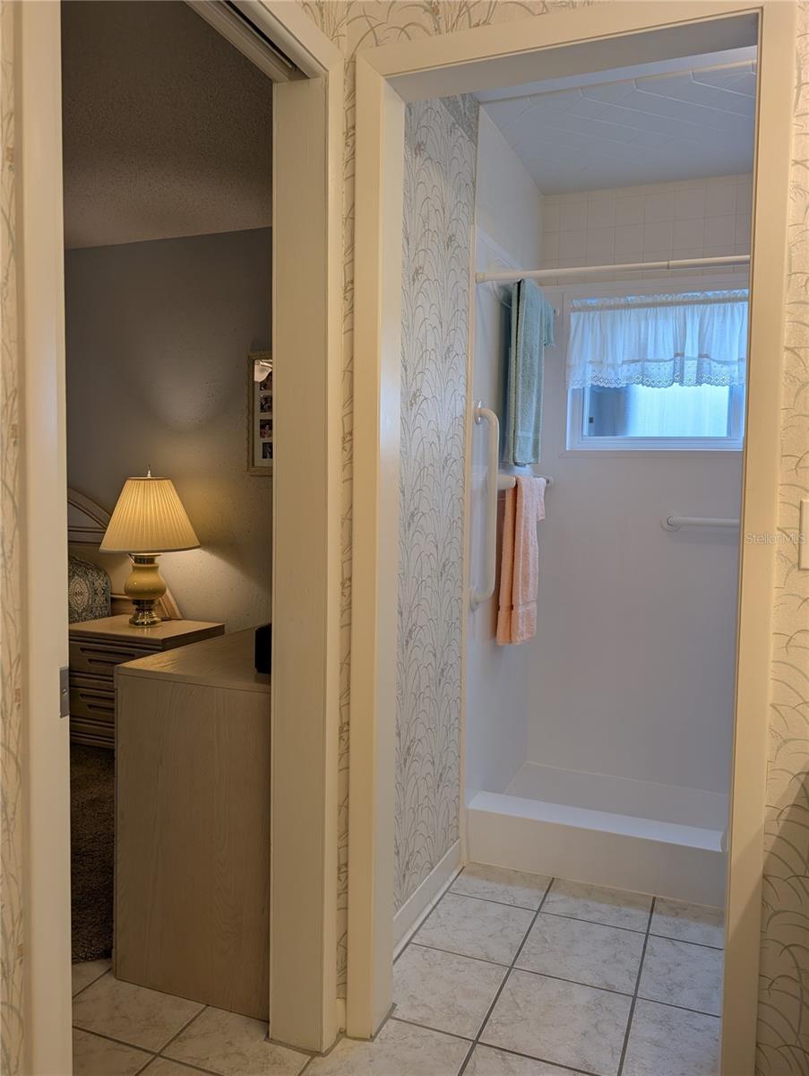 Image 37 of 80 For 9018 37th Street N