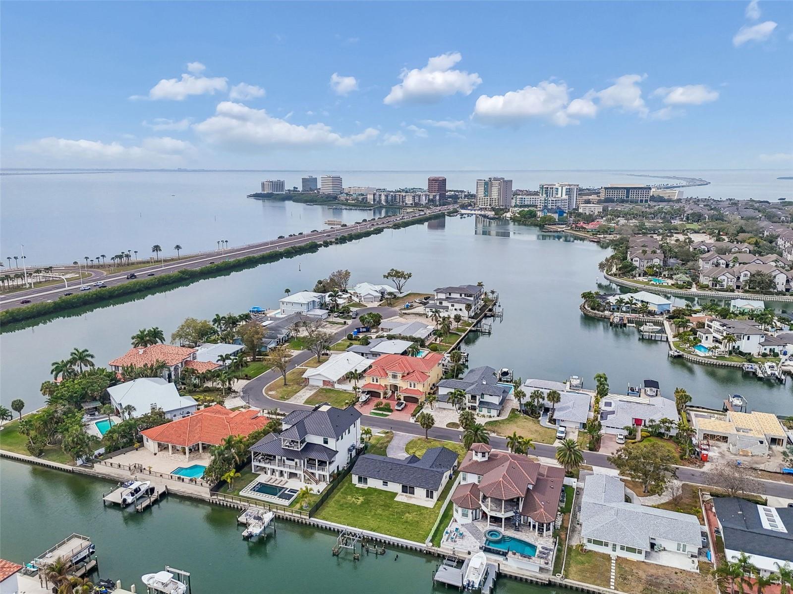 Image 33 of 34 For 3921 Versailles Drive