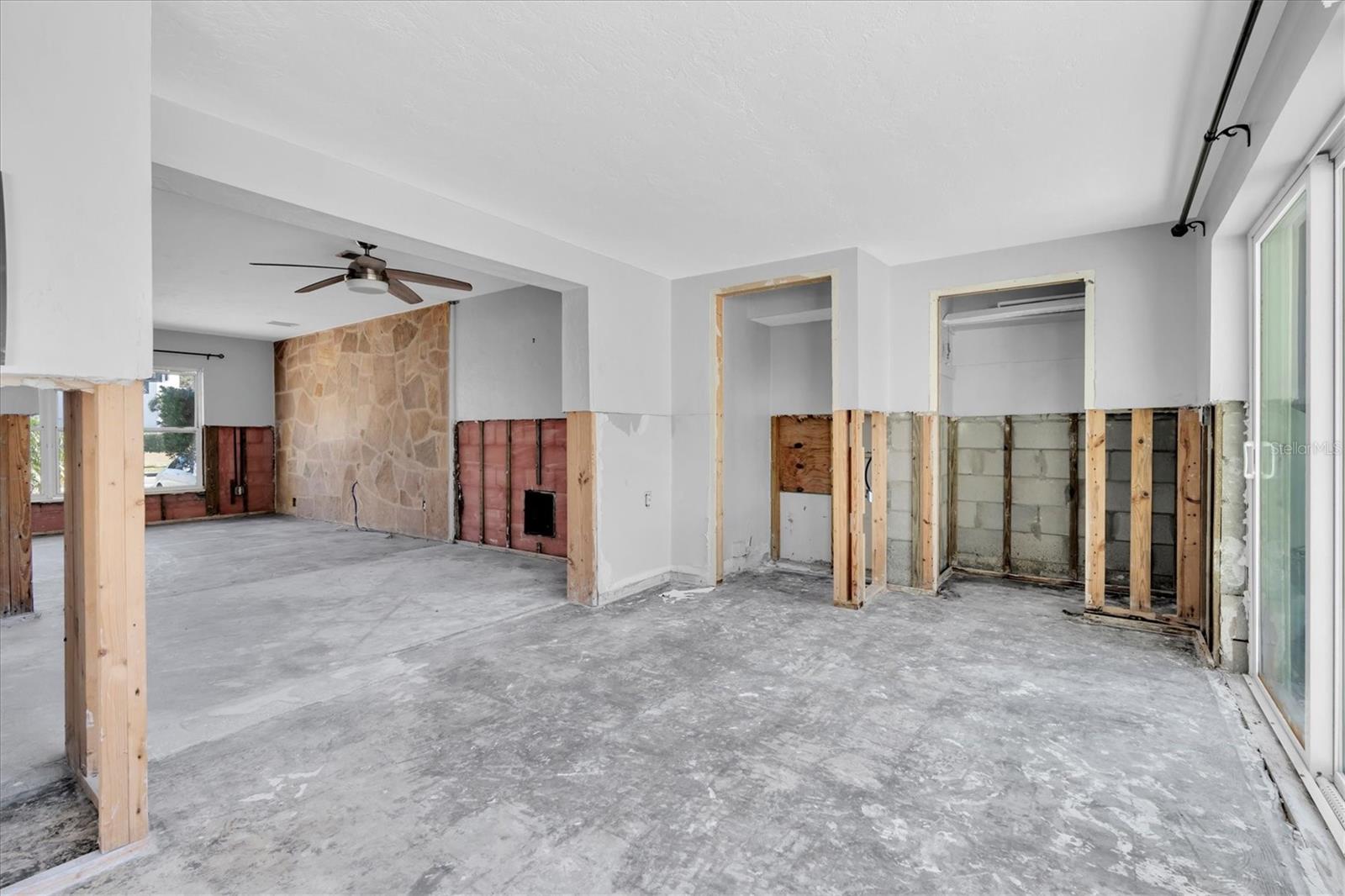 Image 10 of 29 For 735 Snell Isle Boulevard Ne