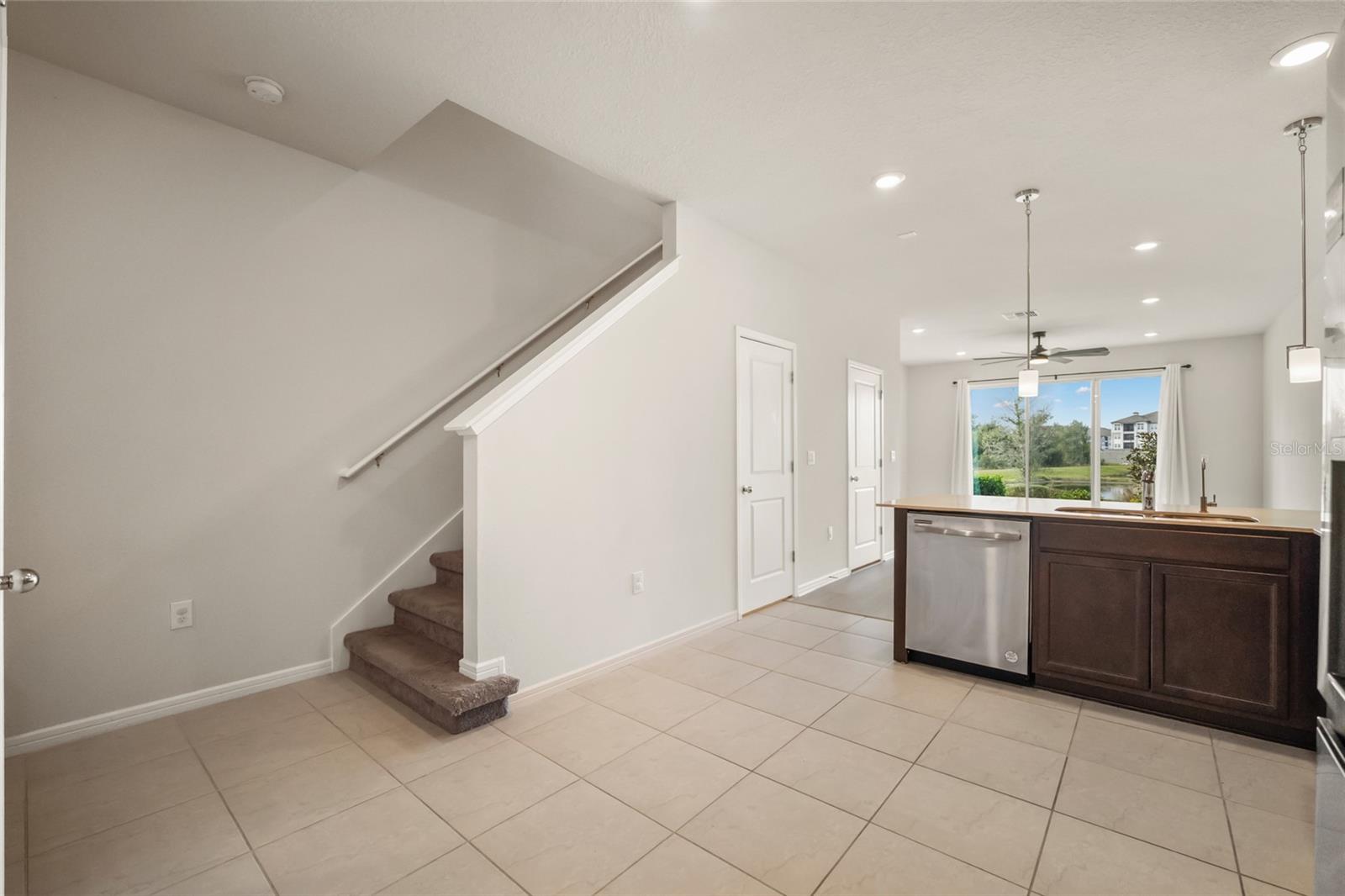 Image 8 of 45 For 5489 Elmview Crossing