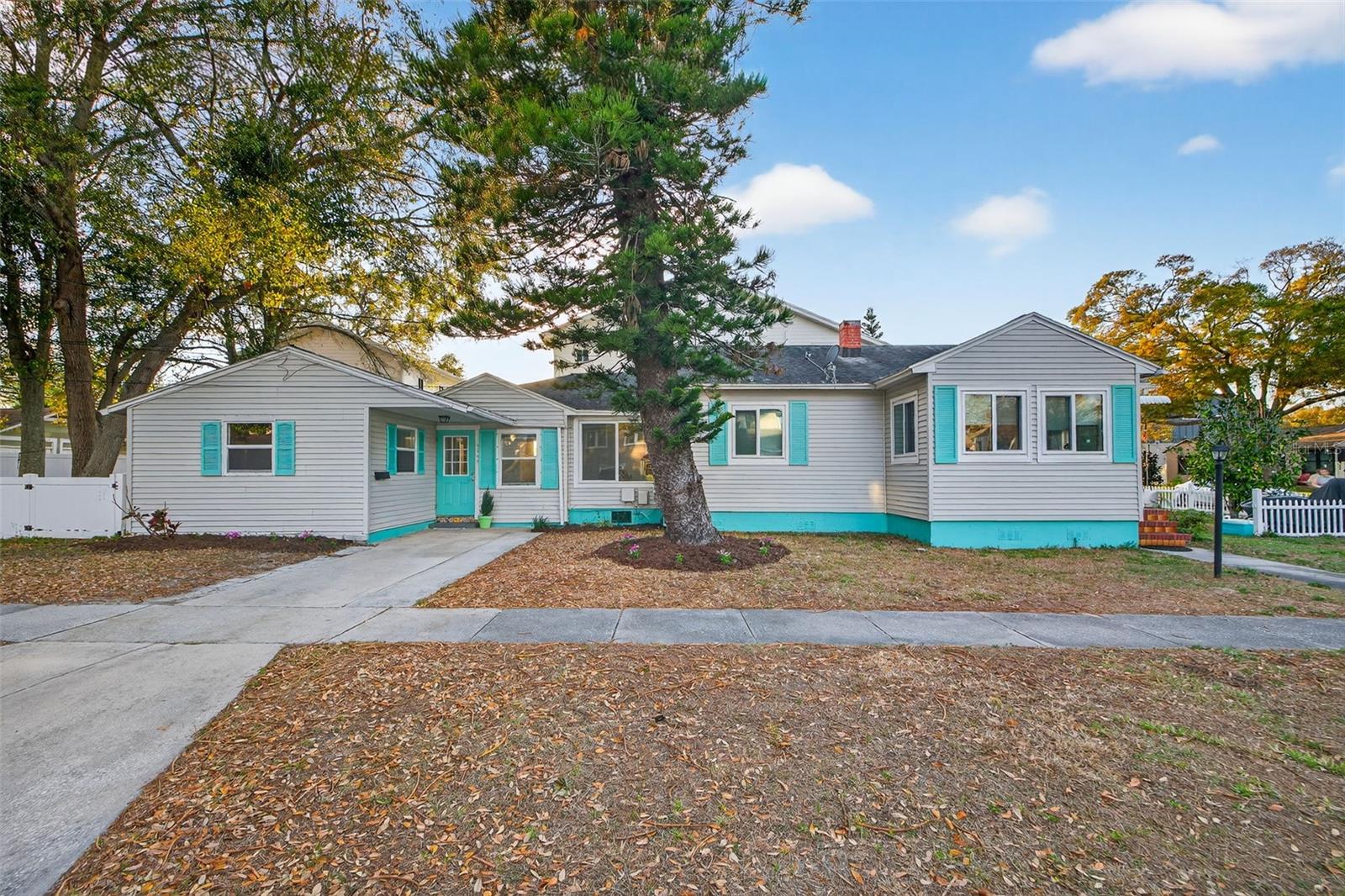 Details for 500 35th Avenue N, ST PETERSBURG, FL 33704