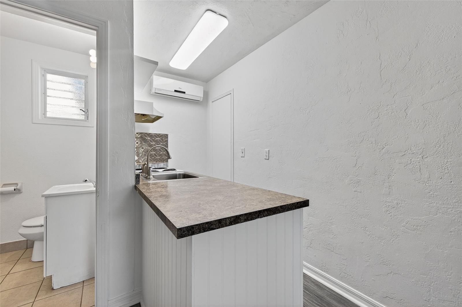 Image 14 of 39 For 500 35th Avenue N