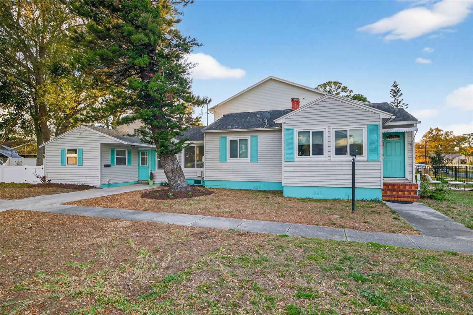 Image 2 of 39 For 500 35th Avenue N