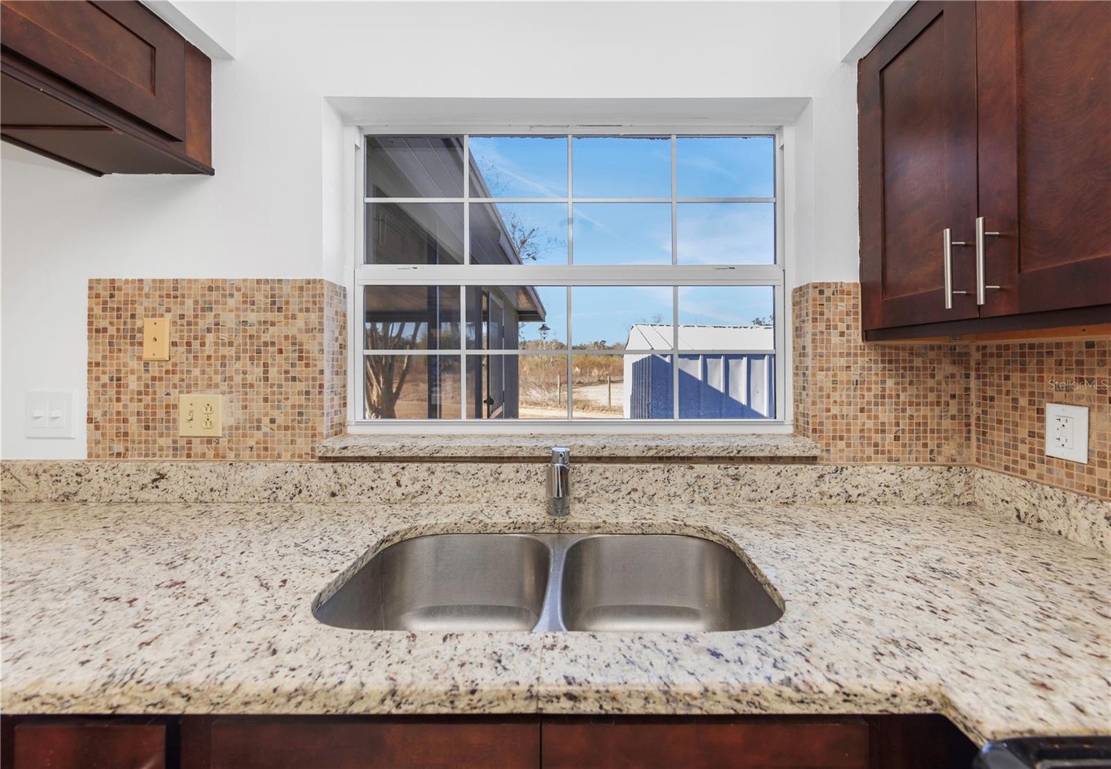 Image 22 of 52 For 8327 Jacqueline Court