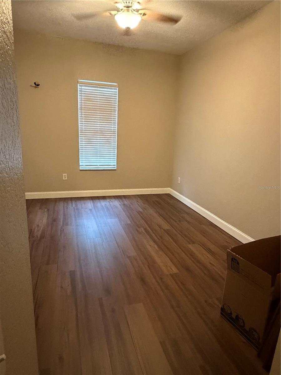 Image 11 of 18 For 402 Armenia Avenue 132