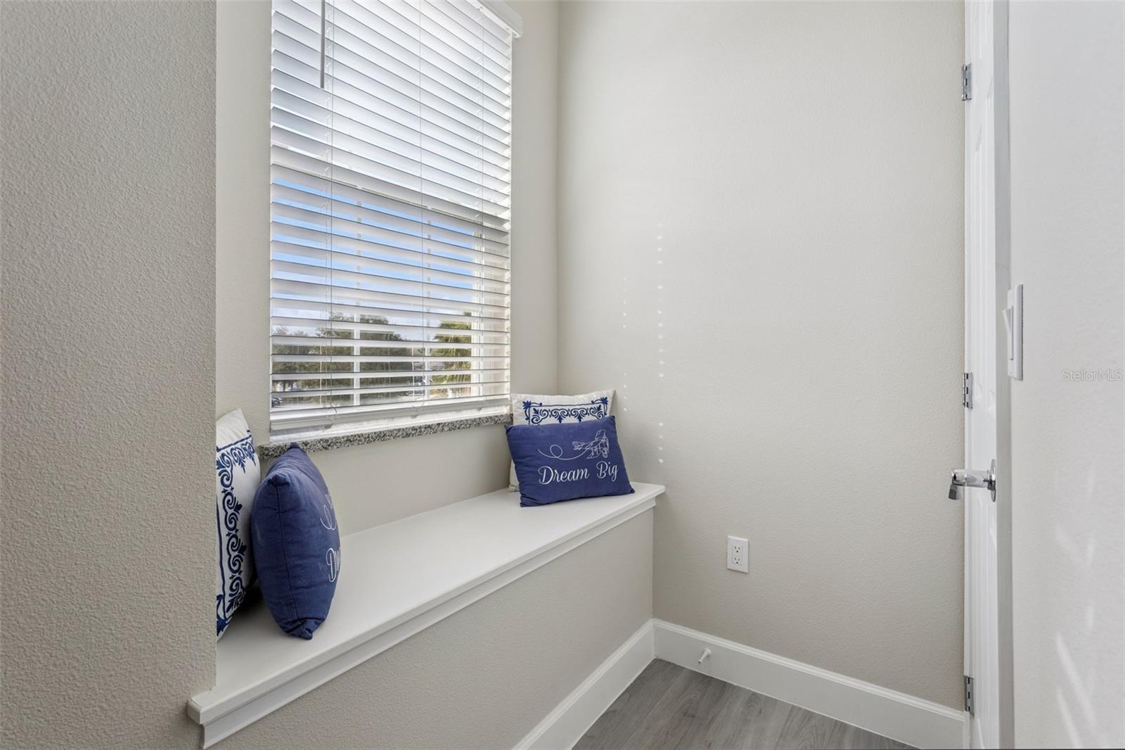 Image 31 of 52 For 1530 Retreat Circle