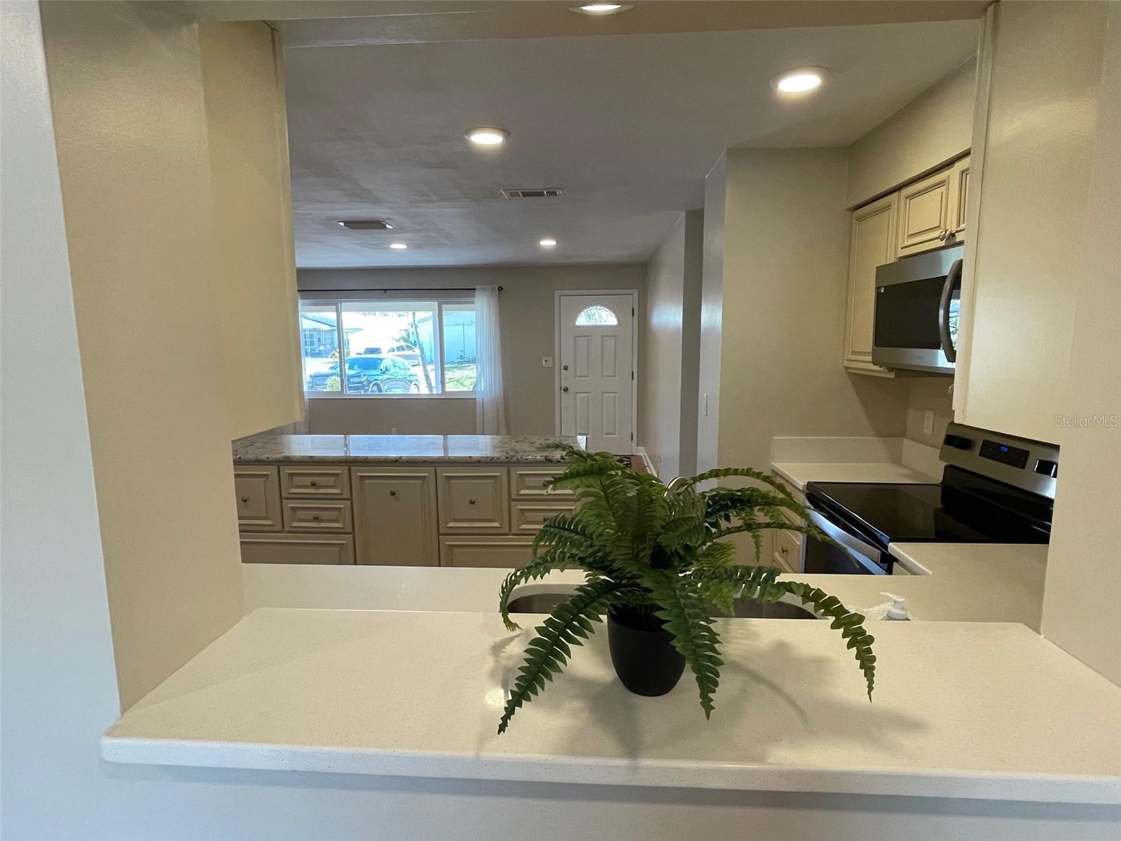 Image 14 of 41 For 6556 27th Street N