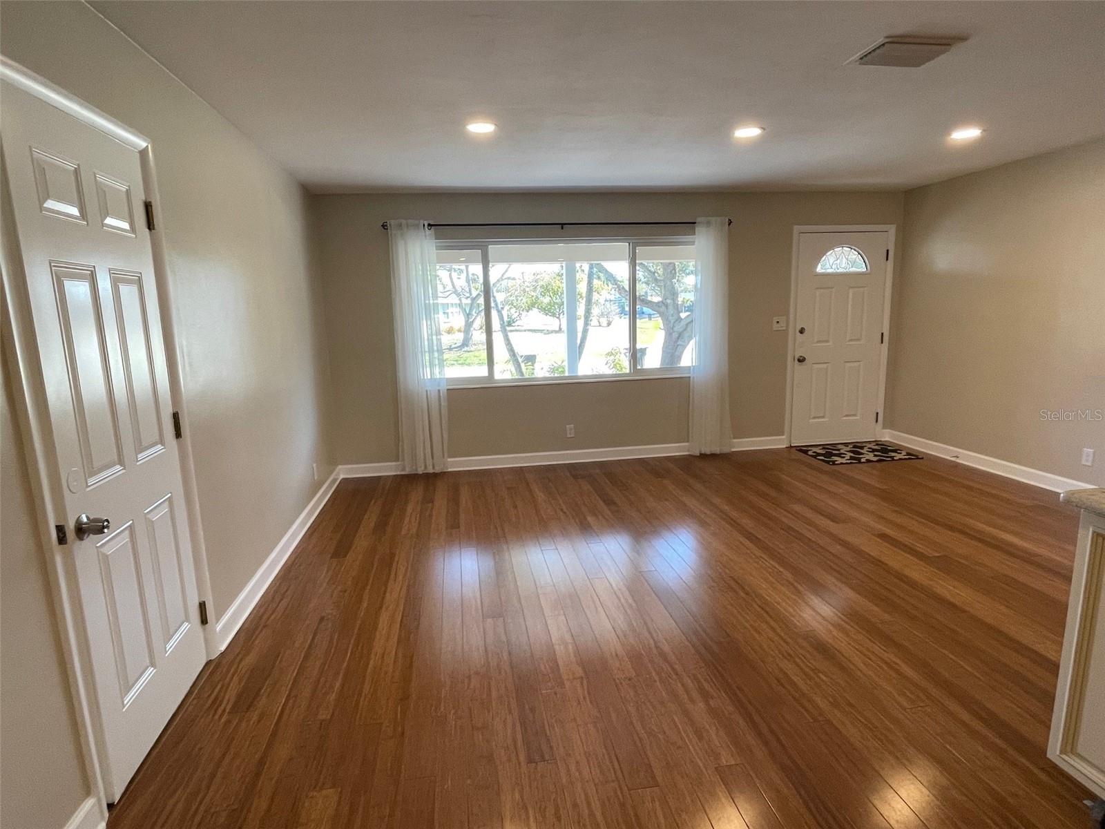 Image 15 of 41 For 6556 27th Street N