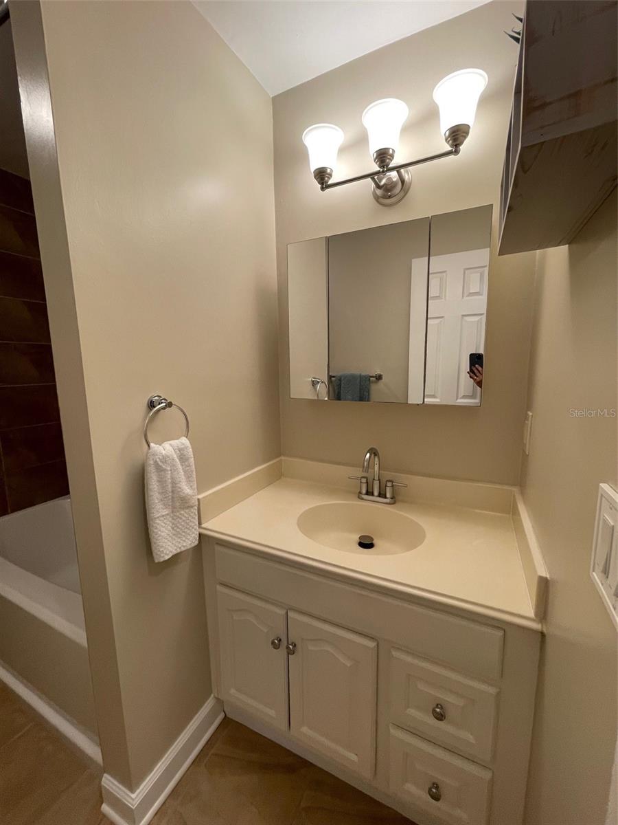 Image 25 of 41 For 6556 27th Street N