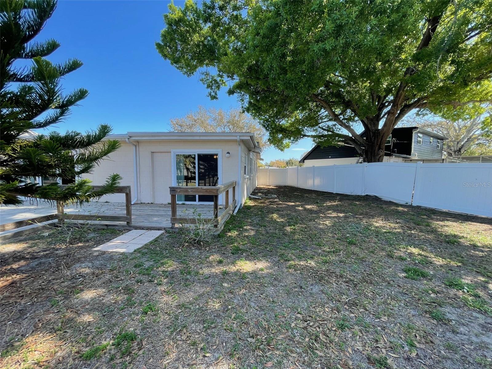 Image 36 of 41 For 6556 27th Street N