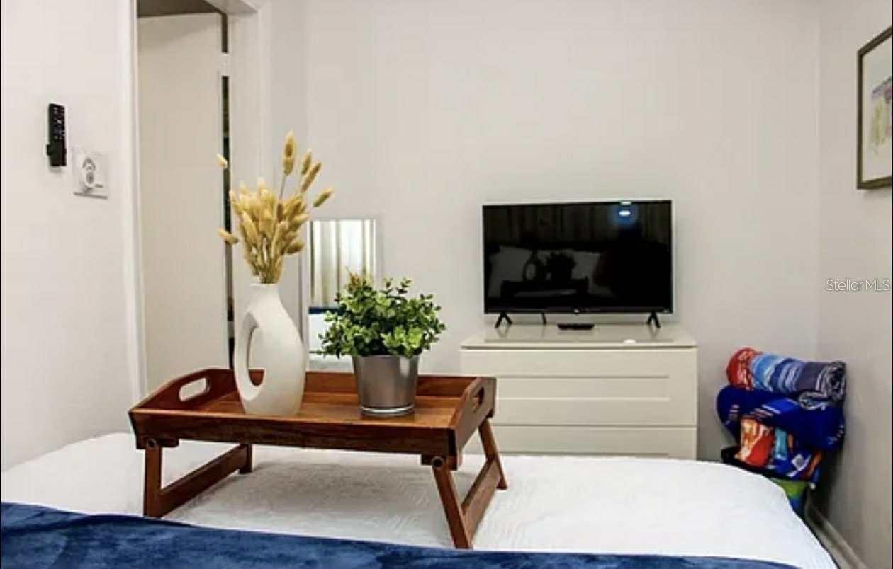 Image 11 of 42 For 614 8th Street N