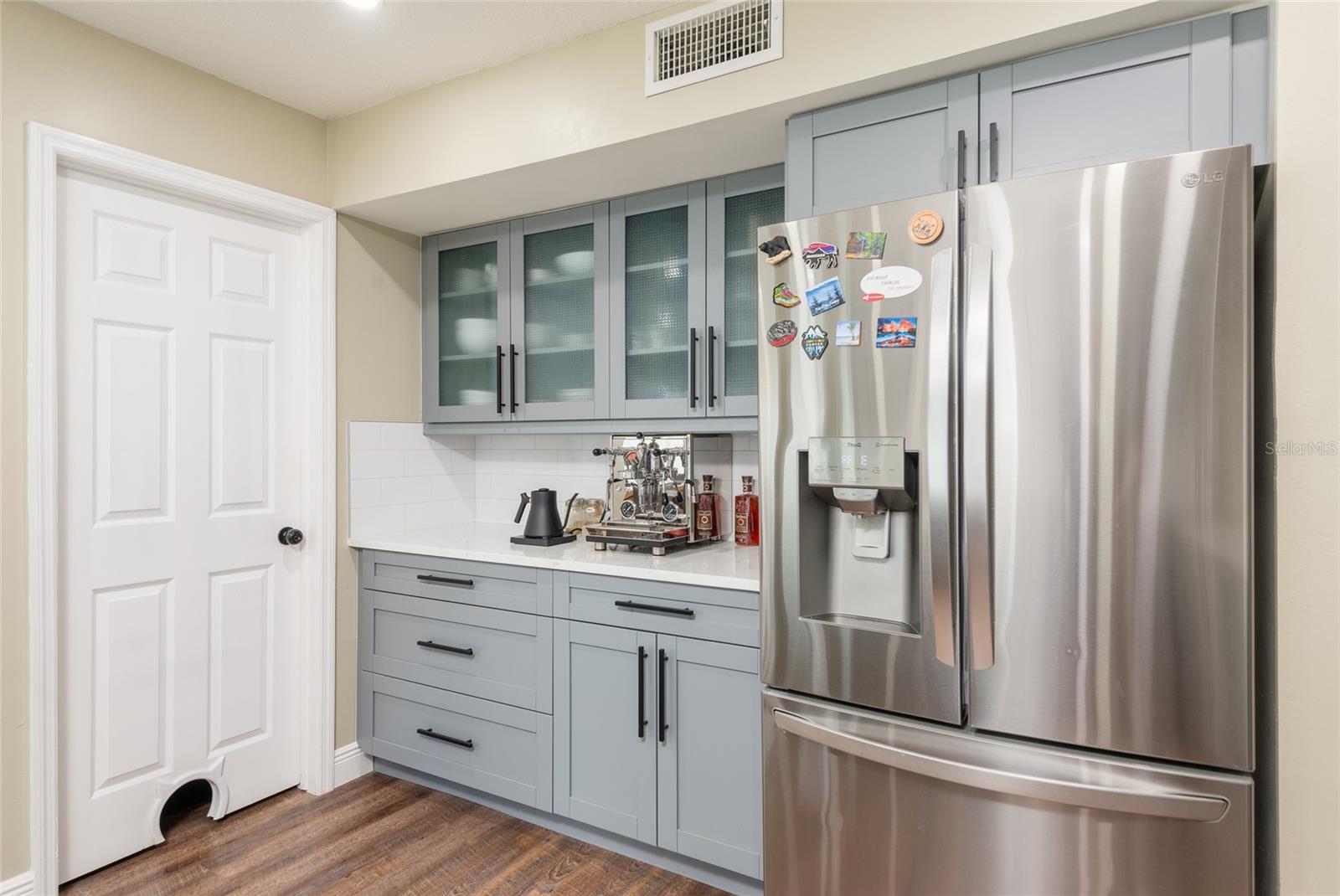 Image 16 of 37 For 14503 Thornfield Court