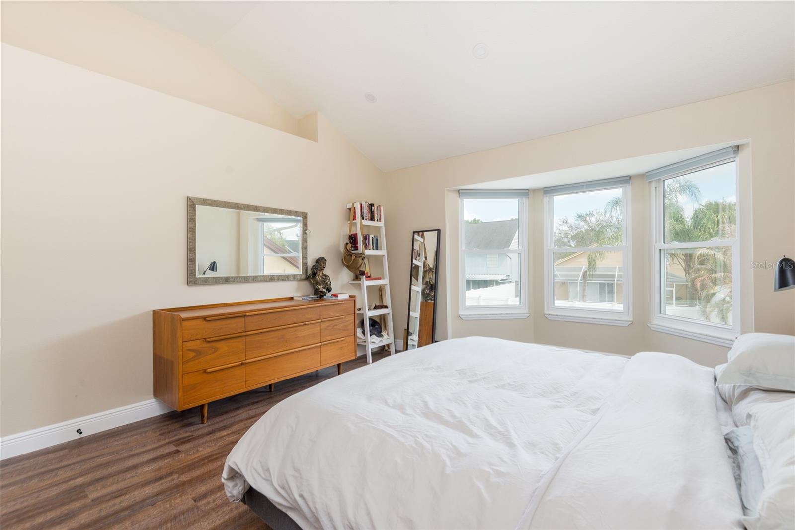 Image 27 of 37 For 14503 Thornfield Court