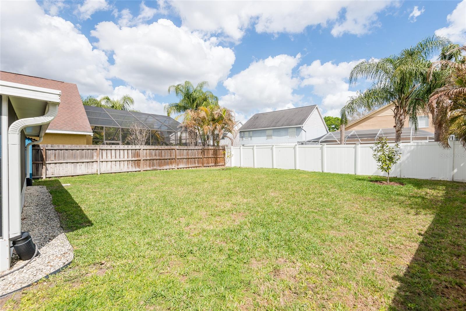 Image 35 of 37 For 14503 Thornfield Court