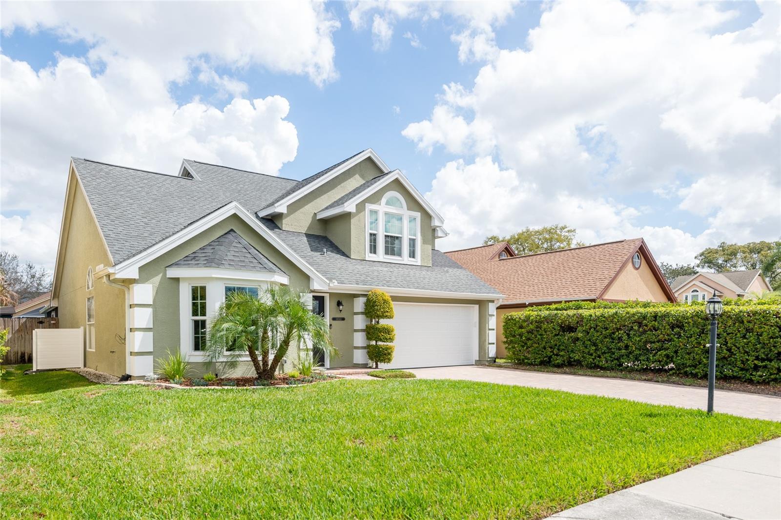 Image 5 of 37 For 14503 Thornfield Court