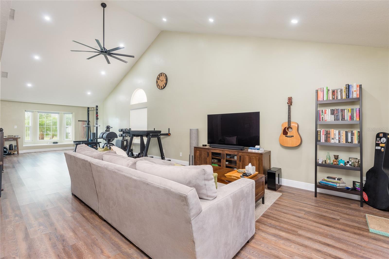 Image 9 of 37 For 14503 Thornfield Court