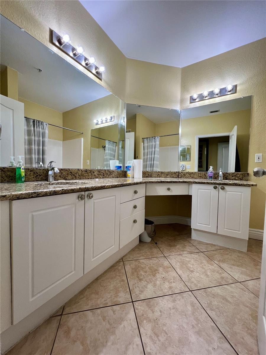 Image 8 of 16 For 2713 Via Murano 232