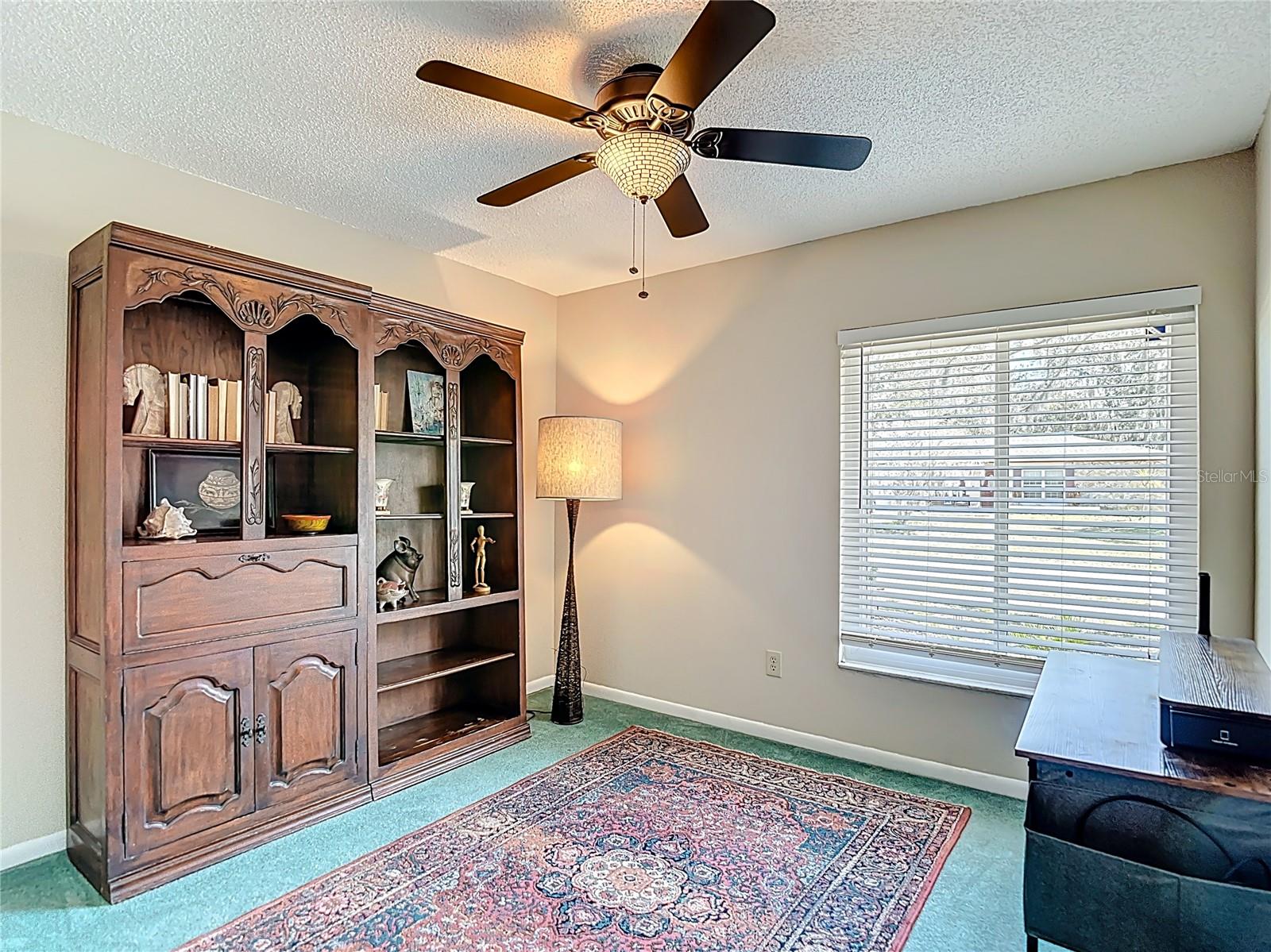 Listing photo id 50 for 9416 Bellhaven Street