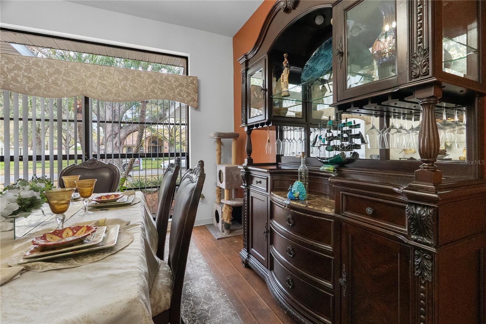 Image 15 of 85 For 1619 Palace Court