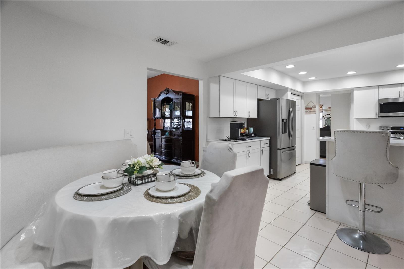 Image 21 of 85 For 1619 Palace Court