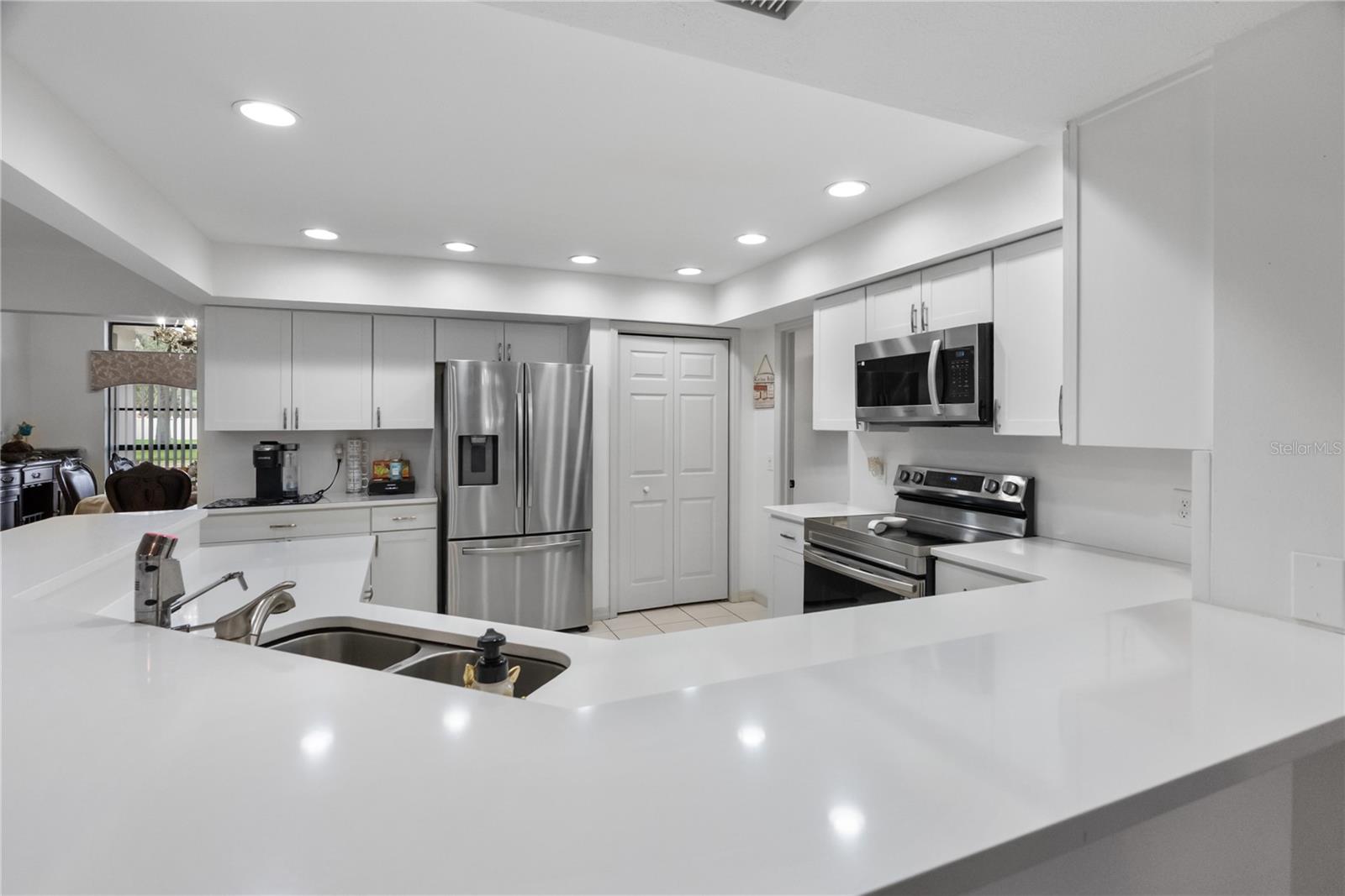 Image 23 of 85 For 1619 Palace Court