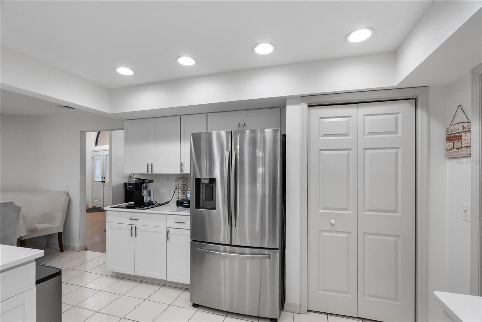 Image 24 of 85 For 1619 Palace Court