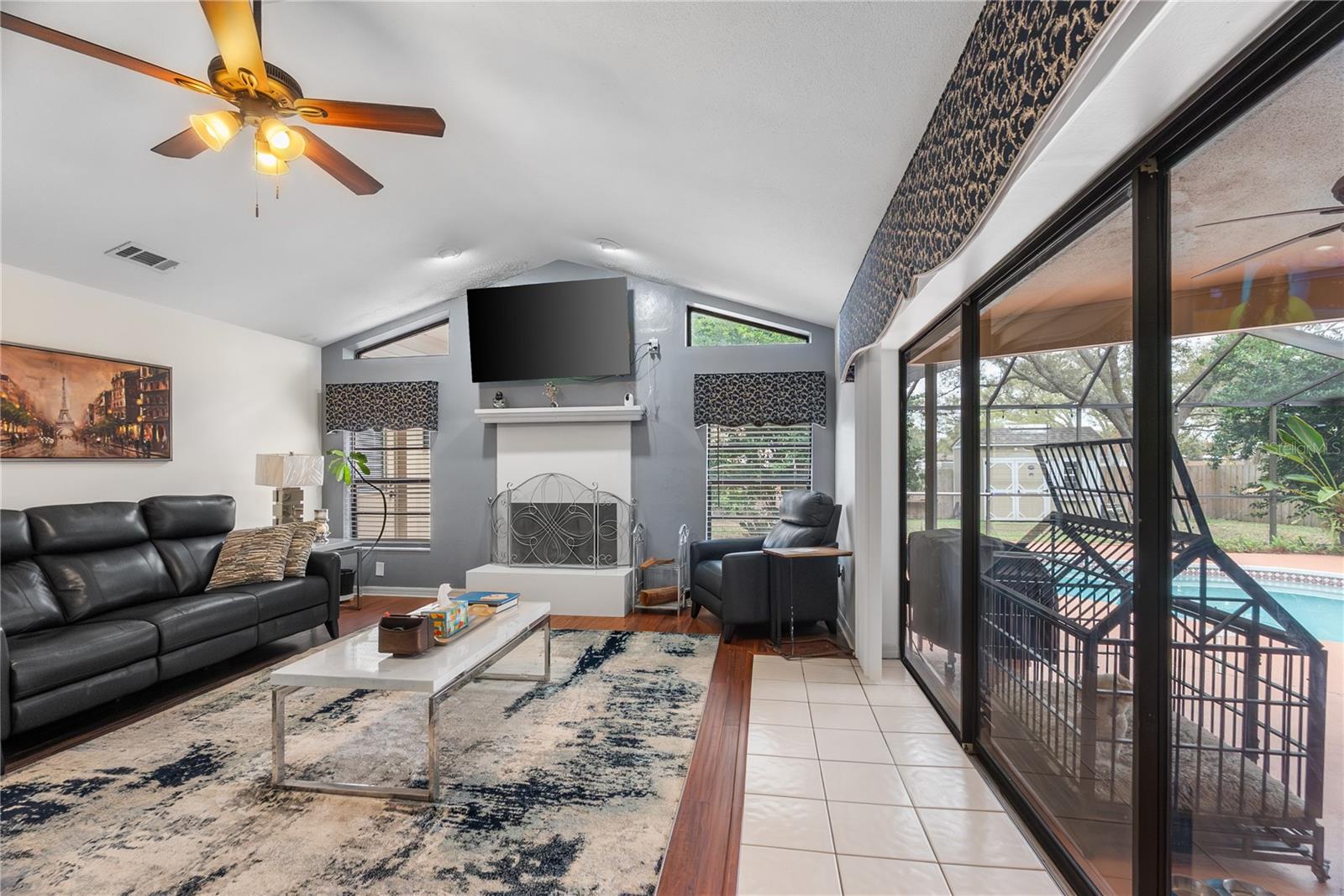 Image 28 of 85 For 1619 Palace Court