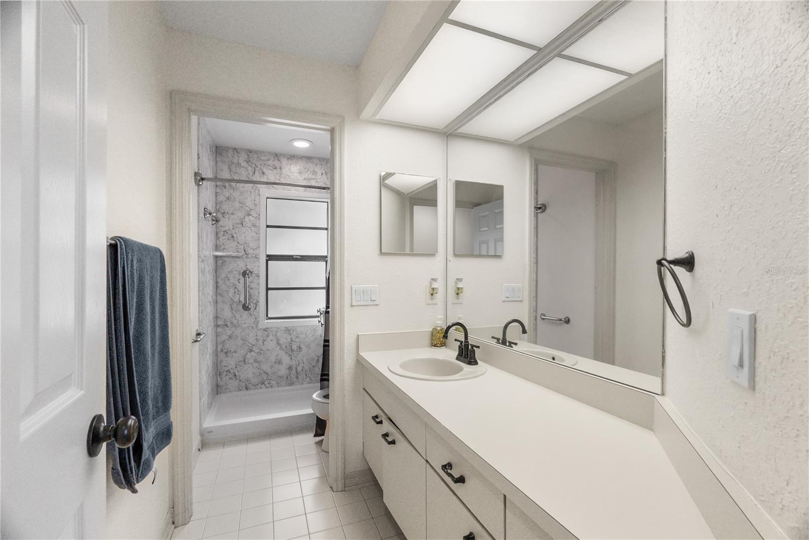 Image 53 of 85 For 1619 Palace Court