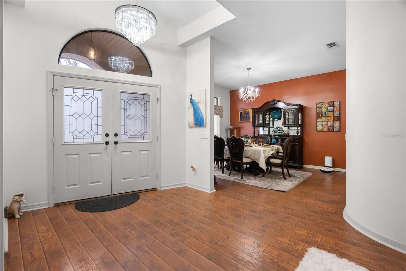 Image 7 of 85 For 1619 Palace Court