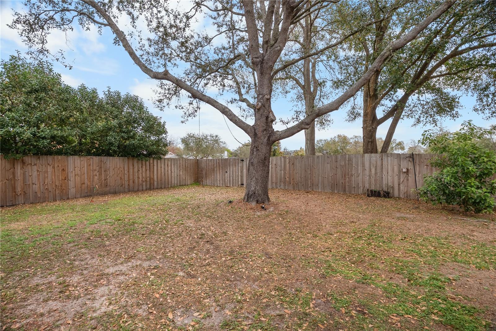 Image 74 of 85 For 1619 Palace Court