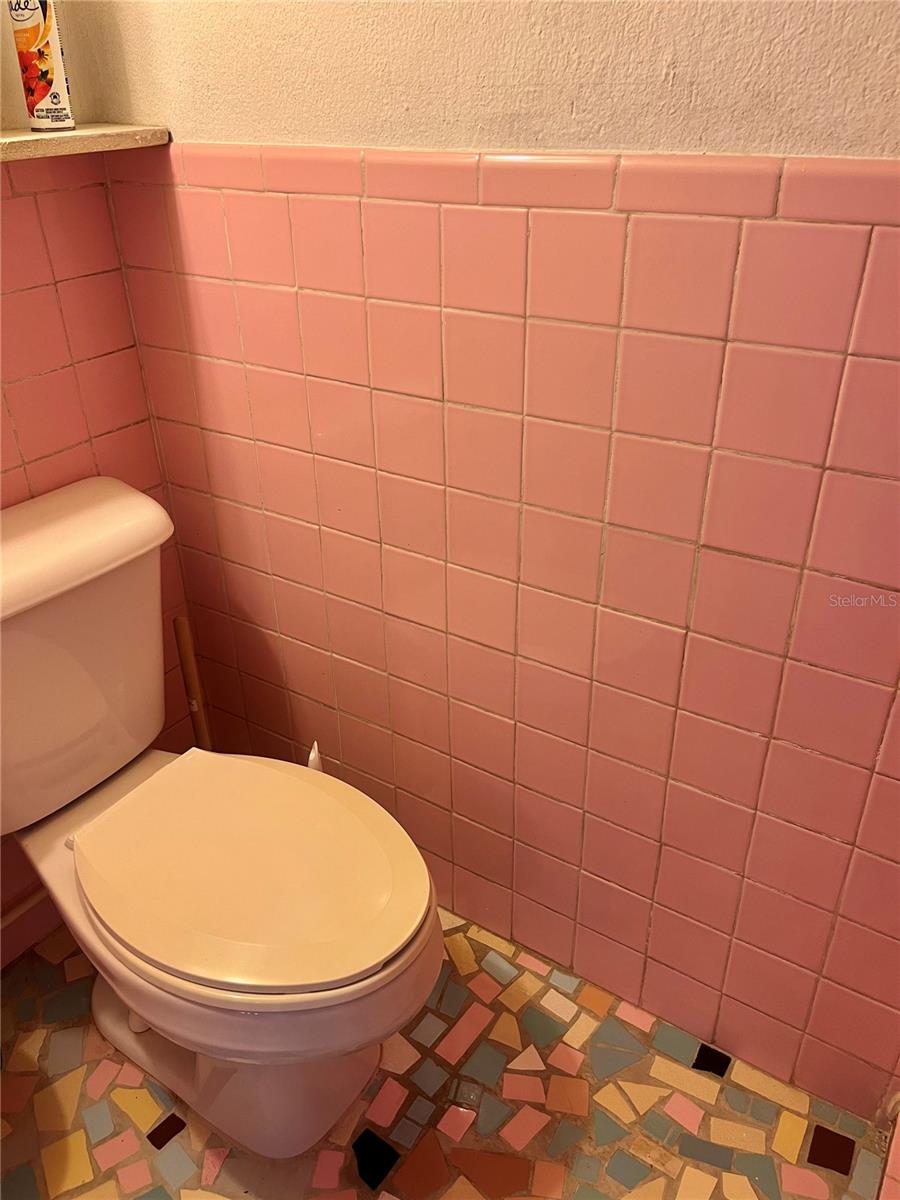 Image 11 of 17 For 1935 Villa Rosa Drive