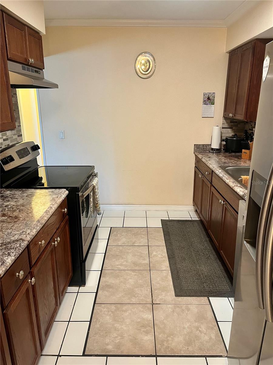 Image 4 of 17 For 1935 Villa Rosa Drive