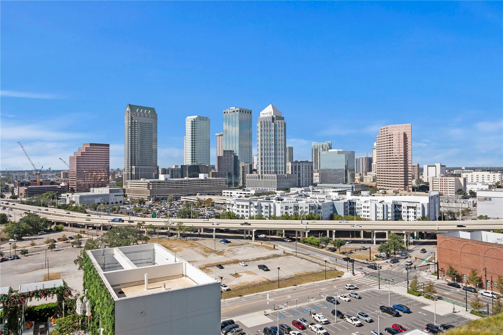 Image 4 of 51 For 1000 Water Street 1201