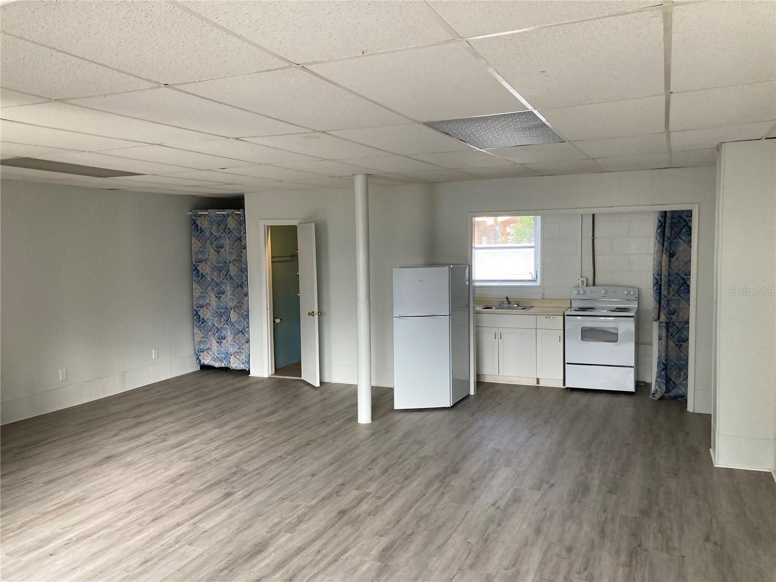 Image 3 of 12 For 3421 35th Street N A