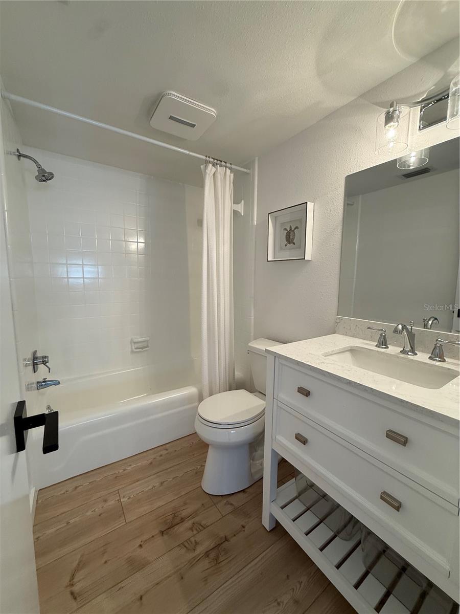 Image 20 of 30 For 204 Mindy Drive 204