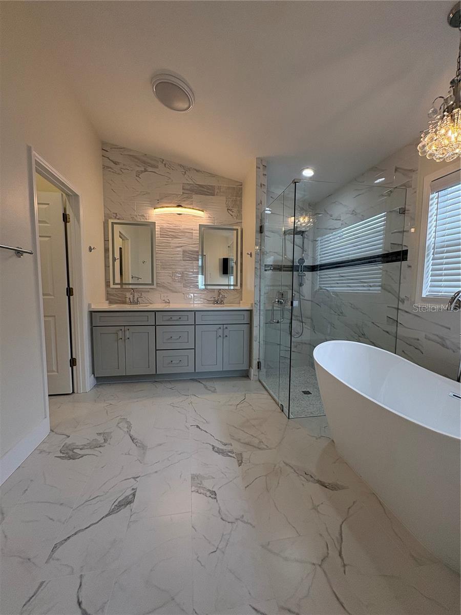 Image 12 of 24 For 9820 Bayboro Bridge Drive