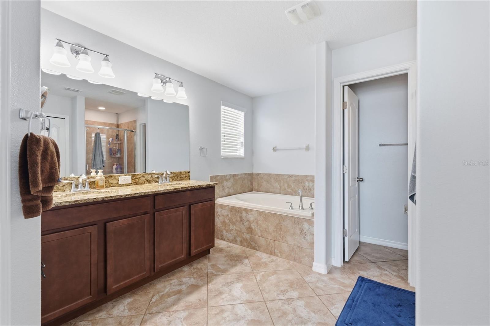 Image 37 of 80 For 2443 Dovesong Trace Drive