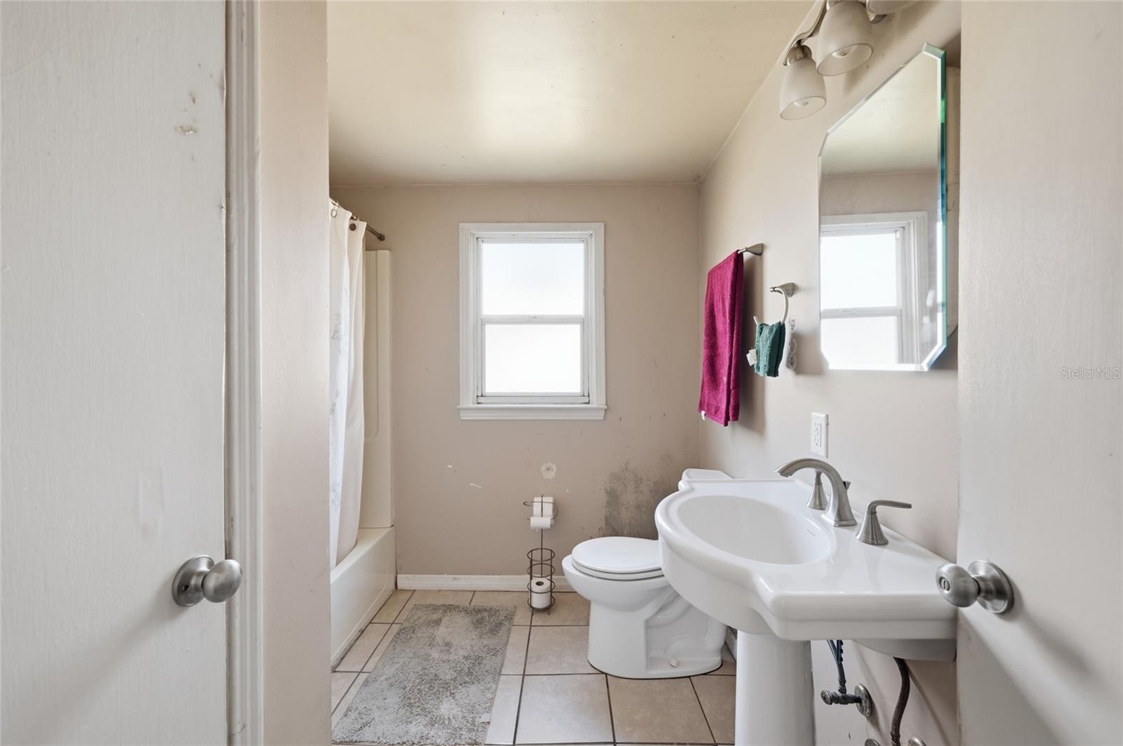 Image 14 of 35 For 2768 Belle Haven Drive