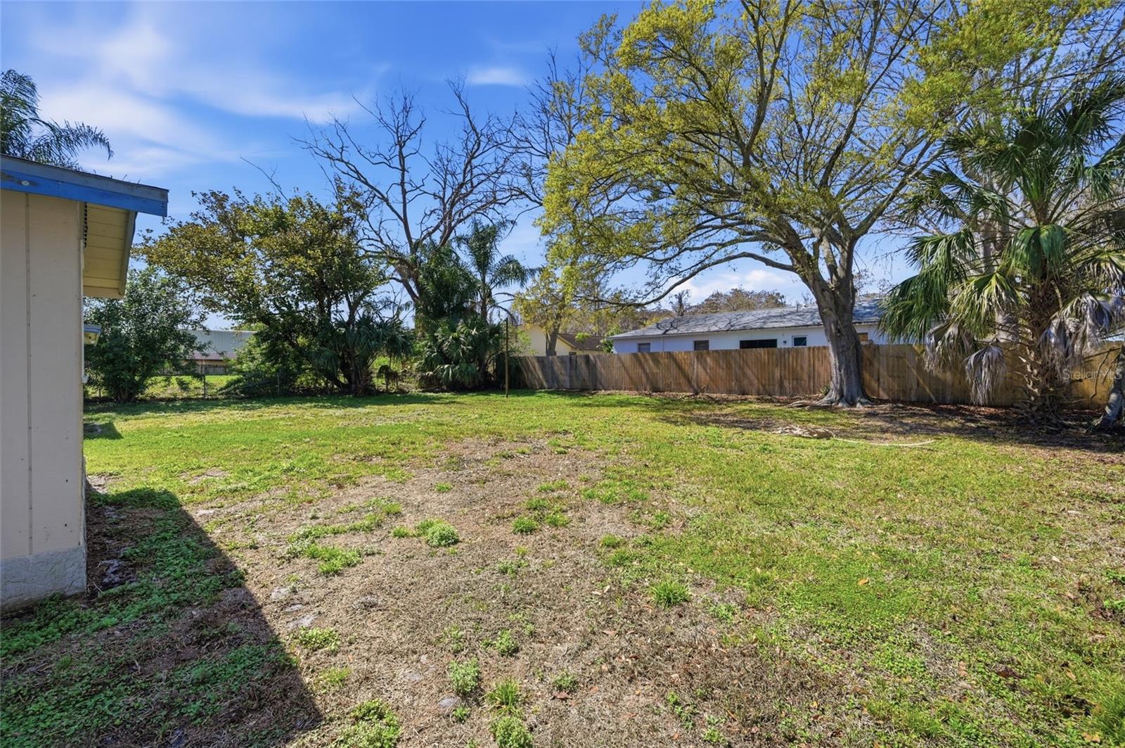 Image 23 of 35 For 2768 Belle Haven Drive