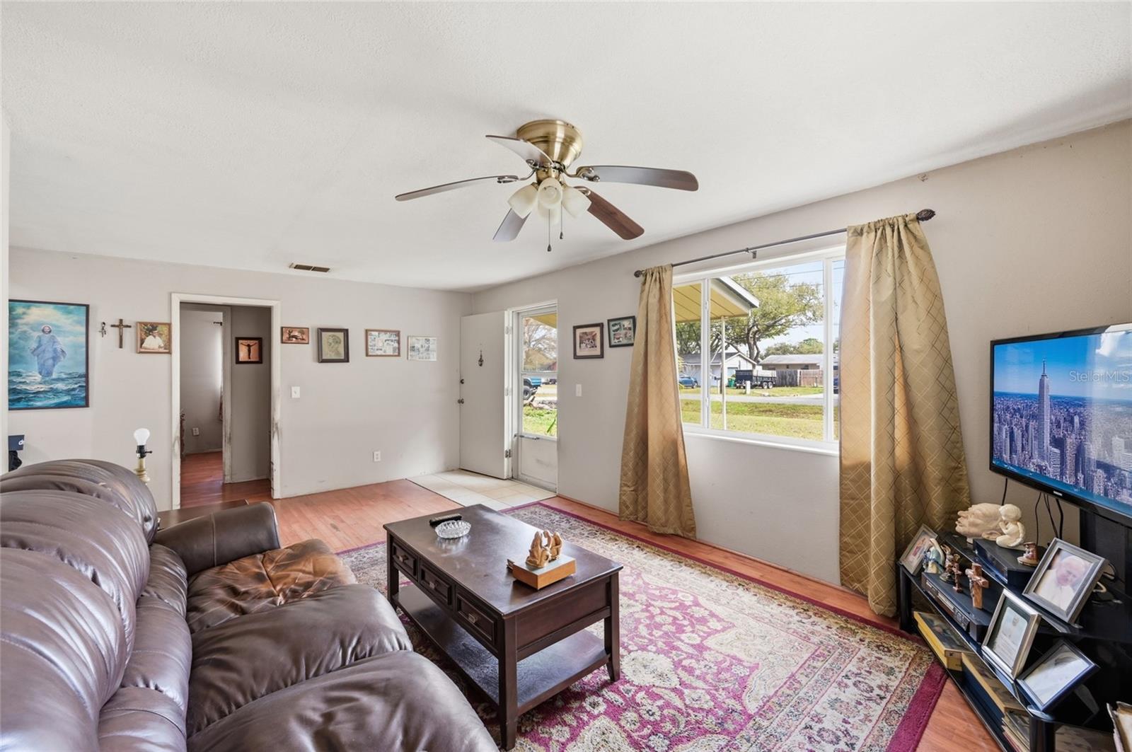 Image 5 of 35 For 2768 Belle Haven Drive