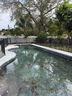 Image 11 of 14 For 1701 Avoca Drive