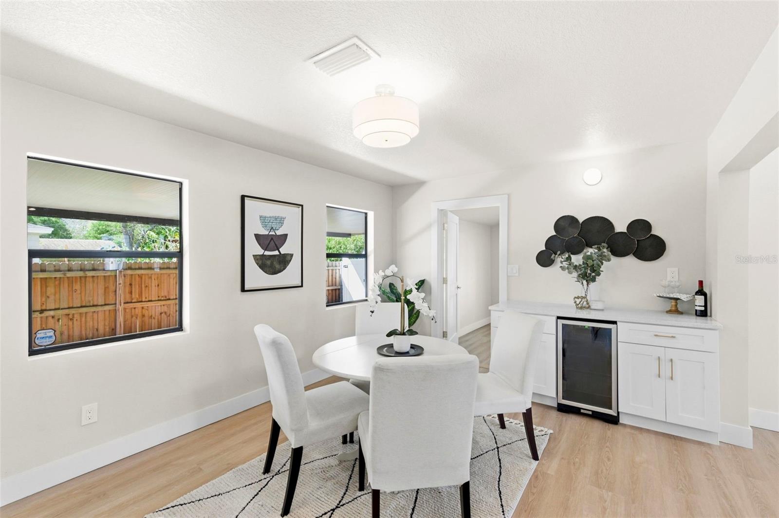 Image 11 of 40 For 5124 Ridge Street N