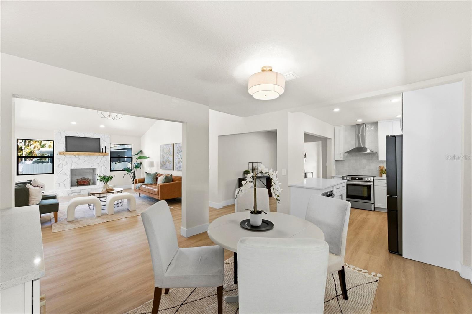 Image 12 of 40 For 5124 Ridge Street N