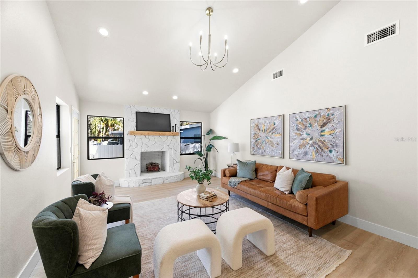 Image 13 of 40 For 5124 Ridge Street N