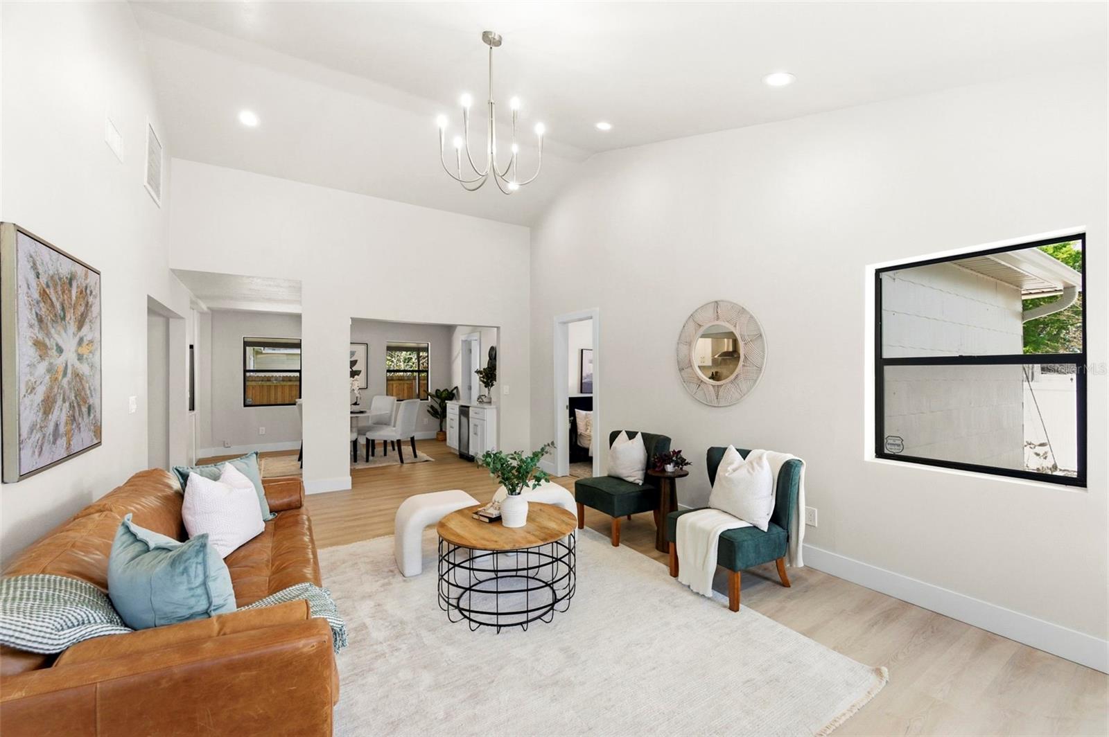 Image 15 of 40 For 5124 Ridge Street N