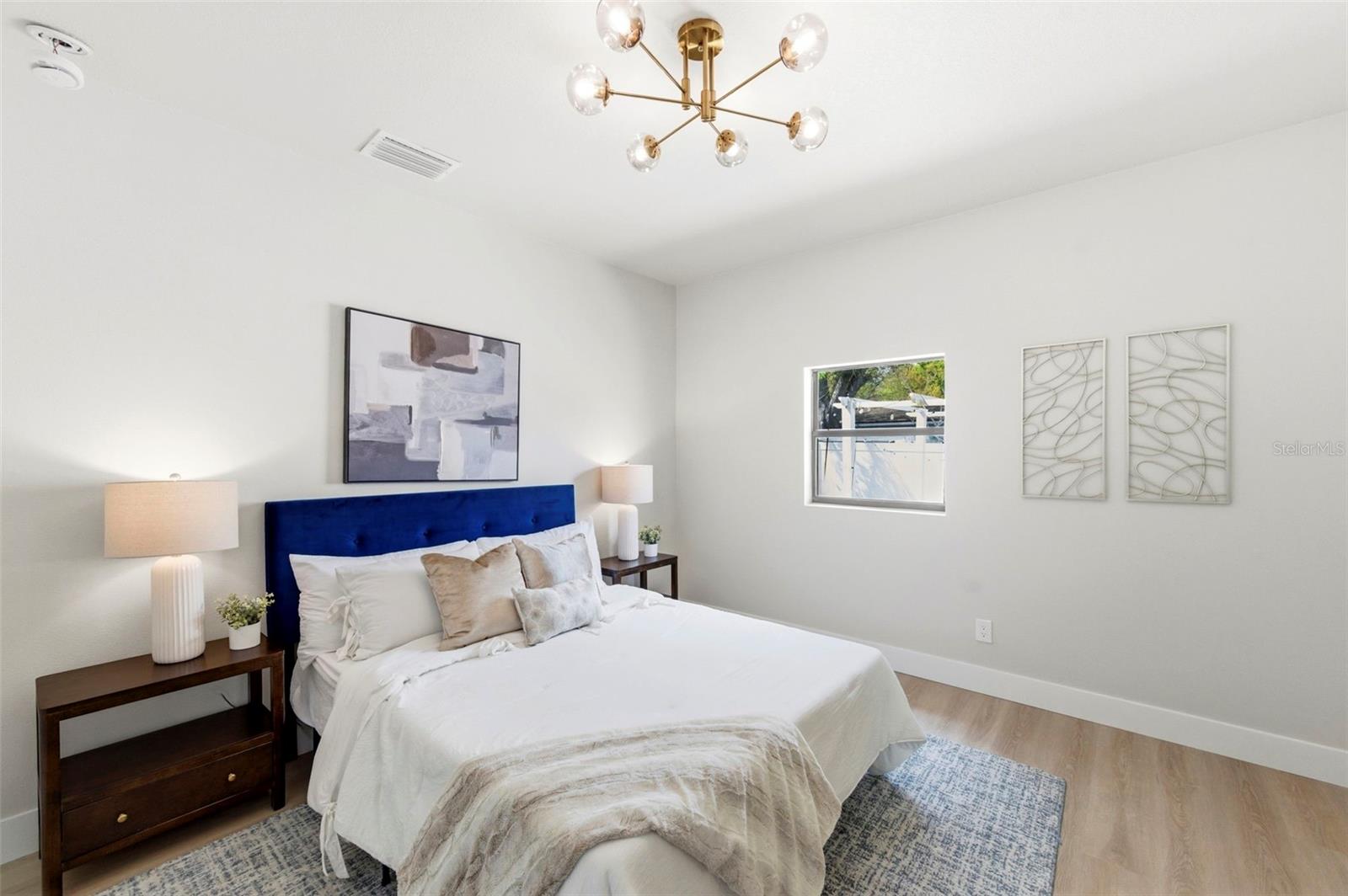 Image 17 of 40 For 5124 Ridge Street N